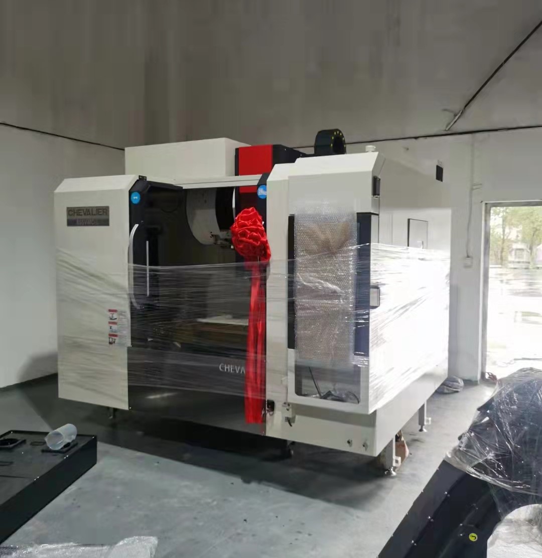 855VMC-L加工中心交機(jī)現(xiàn)場(chǎng)